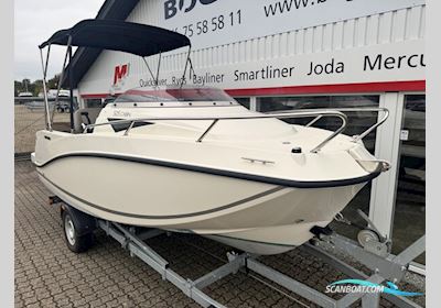 Quicksilver Activ 505 Cabin Med 100 hk Mercury-Efi 4 Takt CT 2,1L og 1300 kg Brenderup Bådtrailer Motorbåd 2022, med Mercury motor, Danmark