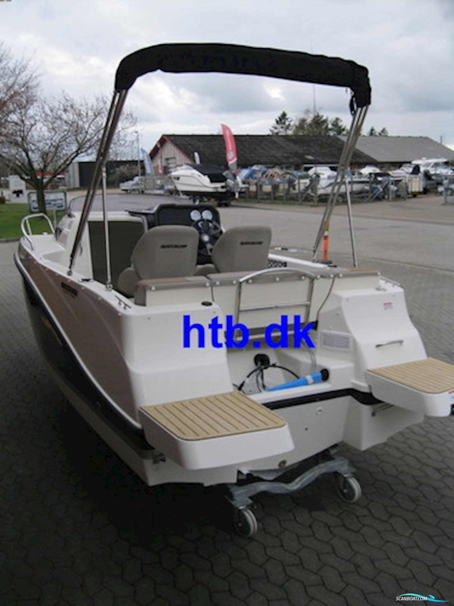 Quicksilver Activ 505 Cabin m/Mercury F60 hk EFI 4-takt - SOLGT !