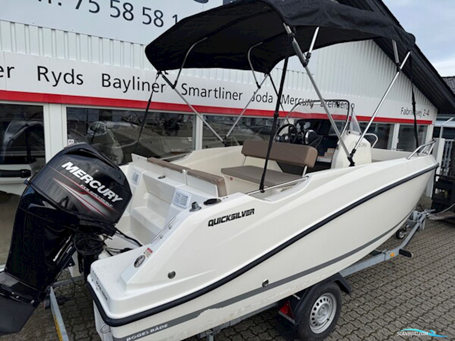 Quicksilver Activ 505 Open med F60 Mercury-EFI 4 takt og 1000 kg Brenderup trailer.