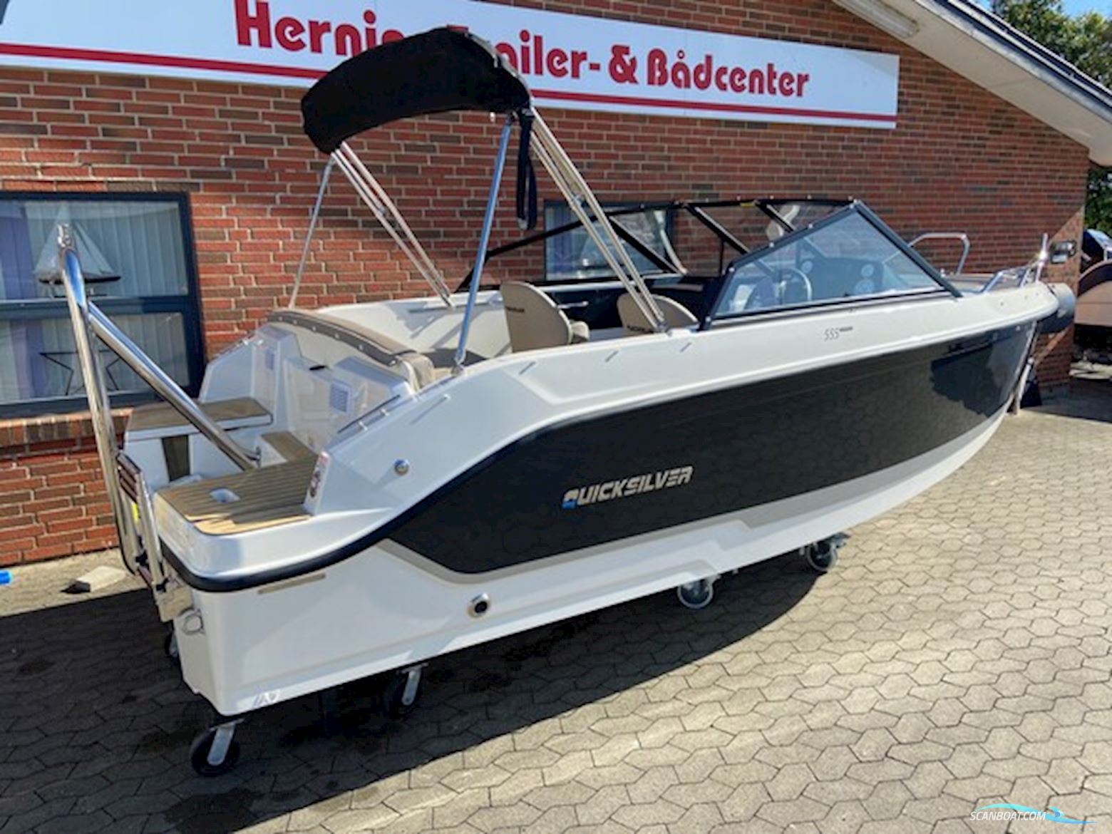 Quicksilver Activ 555 Bowrider m/Mercury F115 hk Efi 4-Takt - Solgt !