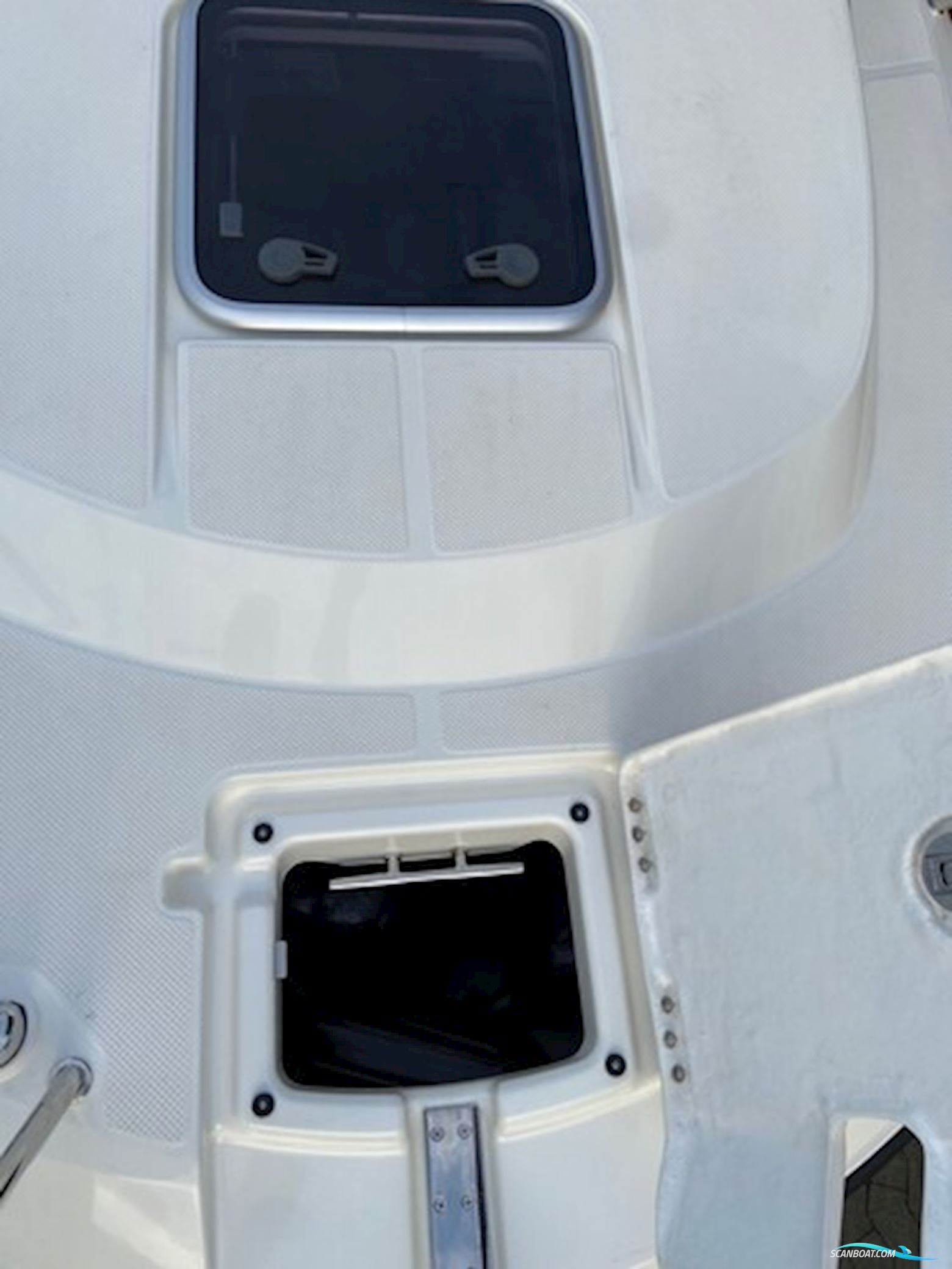 Quicksilver Activ 555 Cabin m/Mercury F115 hk og Brenderup trailer