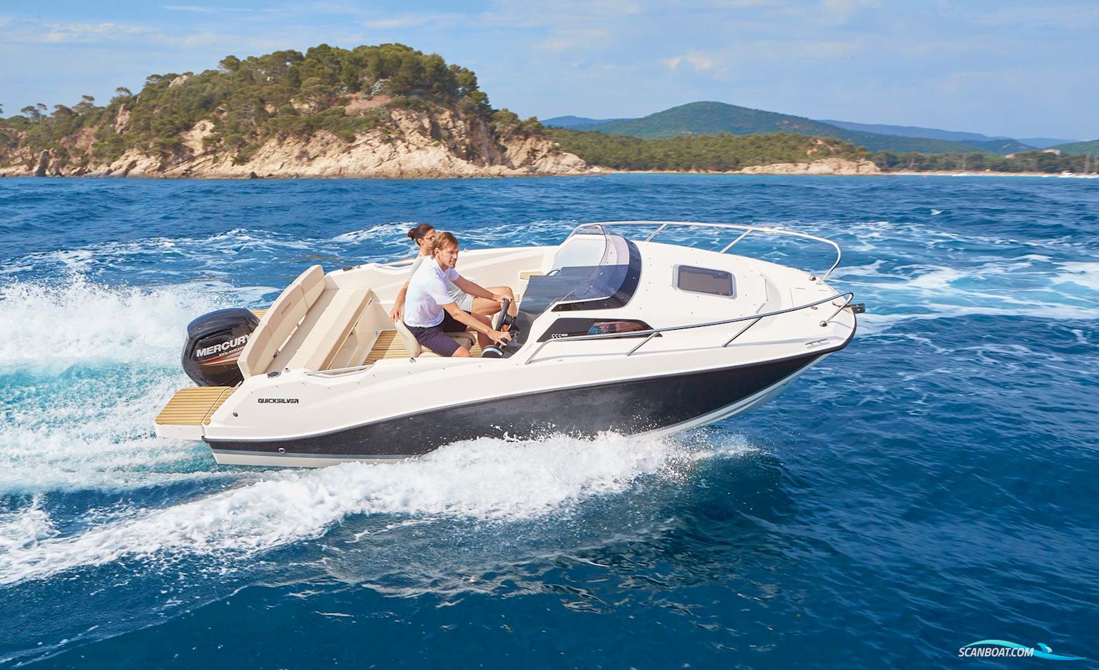 Quicksilver Activ 555 Cabin