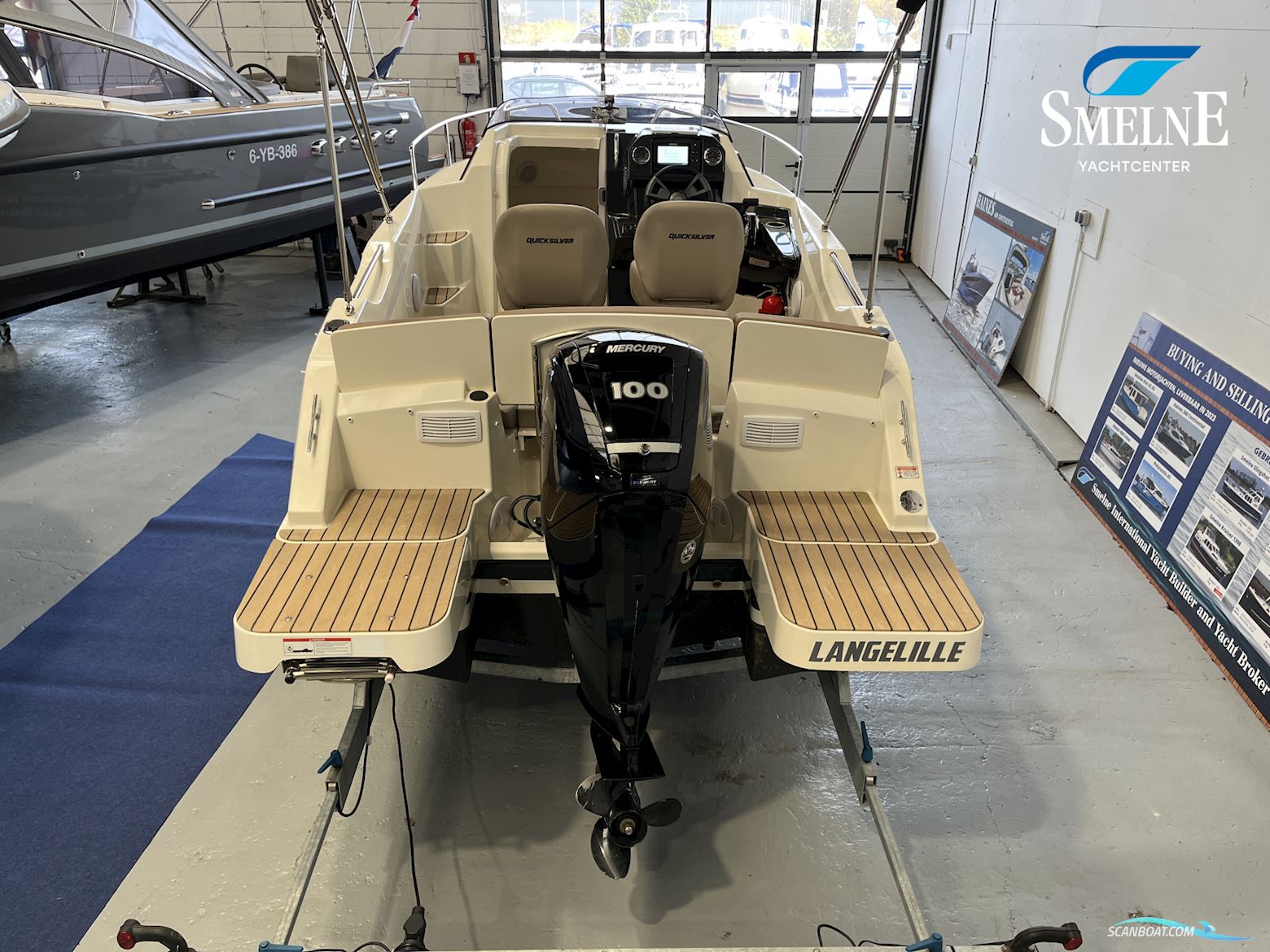 Quicksilver Activ 555 Cabin