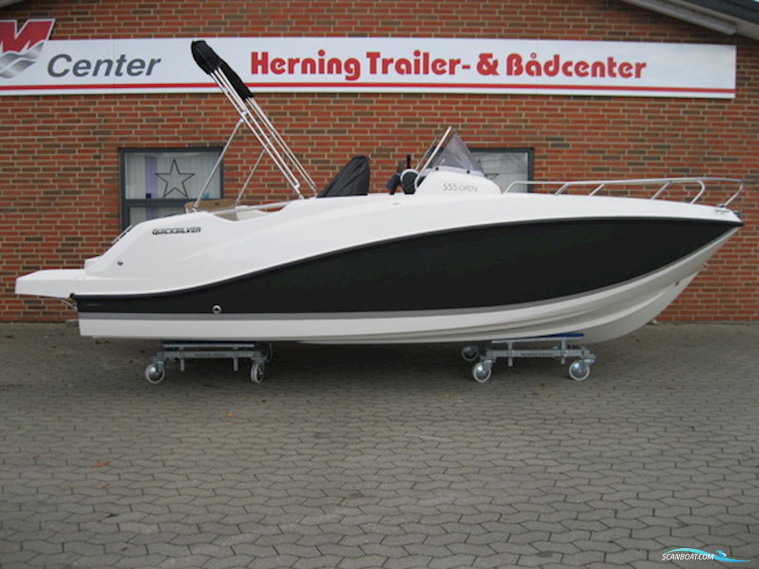 Quicksilver Activ 555 Open m/Mercury F80 hk Efi 4-Takt Motorbåd 2025, Danmark