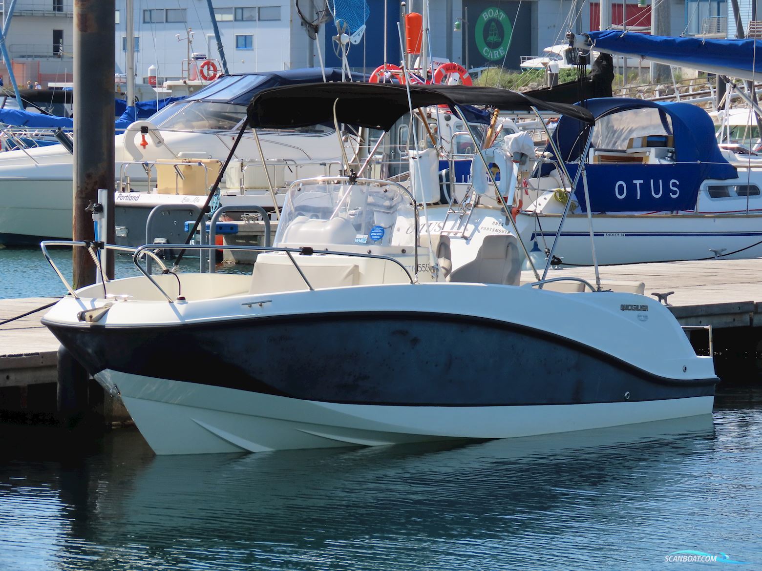 Quicksilver Activ 555 Open Motorbåd 2014, med Mariner motor, England