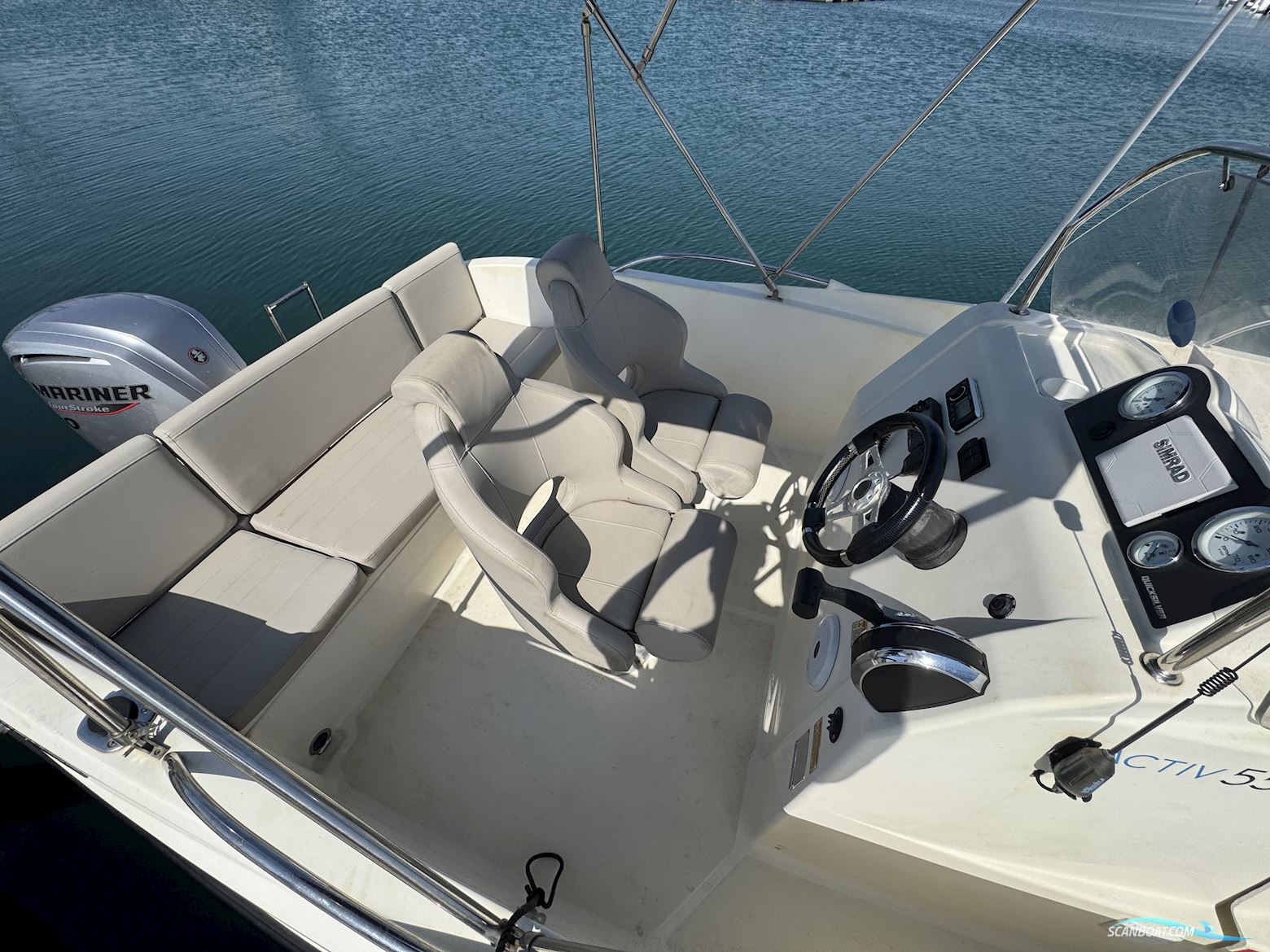 Quicksilver Activ 555 Open