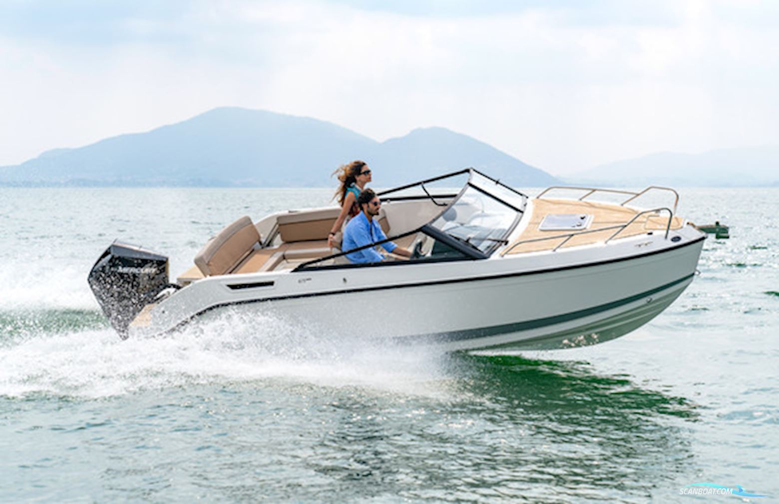 Quicksilver Activ 675 Cruiser m/Mercury F200 hk V6 Motorbåd 2025, Danmark