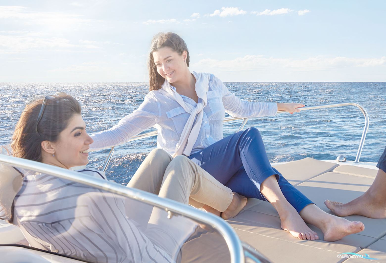 Quicksilver Activ 675 Sundeck