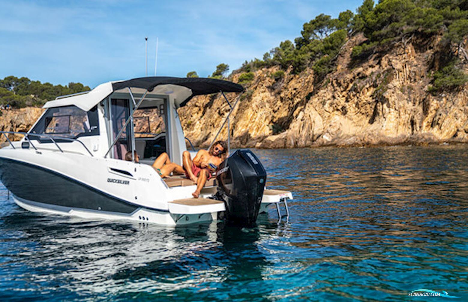 Quicksilver Activ 675 Weekend med F200 Mercury DS XL V6 - INKL. udstyr - KAMPAGNE PRIS