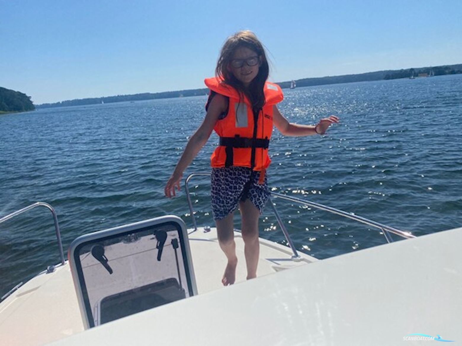 Quicksilver Activ 675 Weekend Med F200 Mercury DS XL V6 - Med Flot Udstyr -