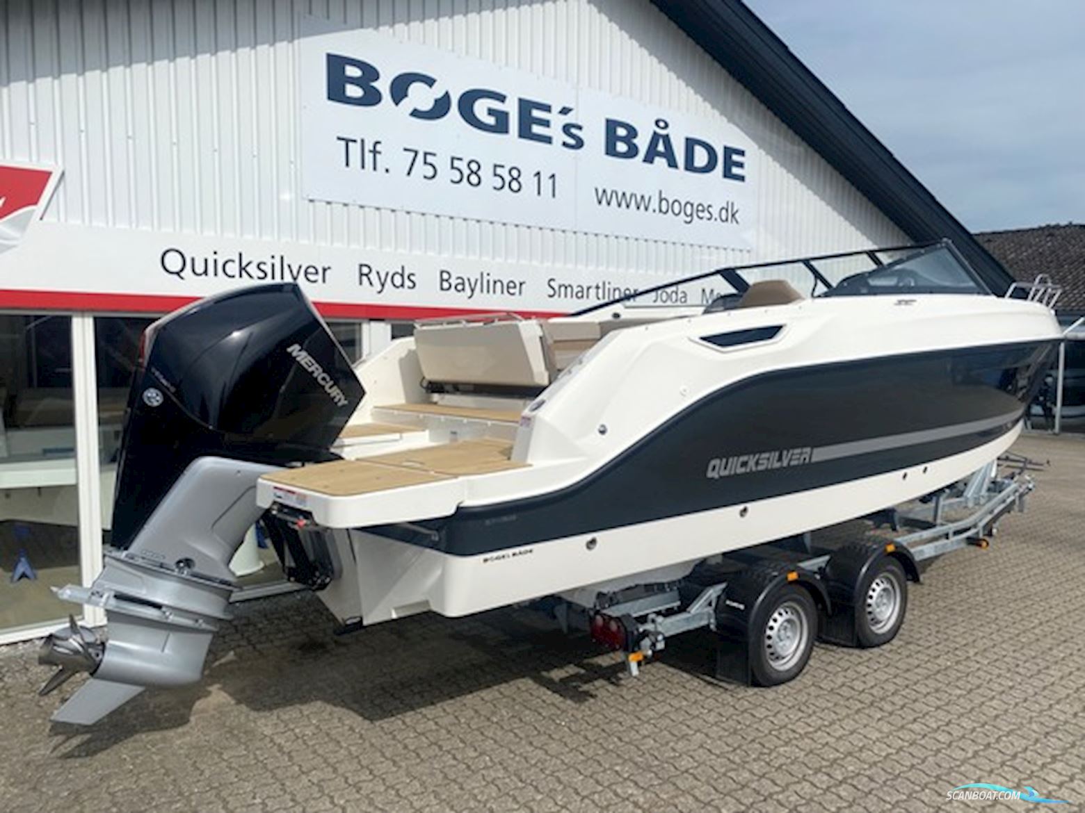 Quicksilver Activ 755 Cruiser med 250 hk Mercury Verado 4,6L V8 XL - DEMO