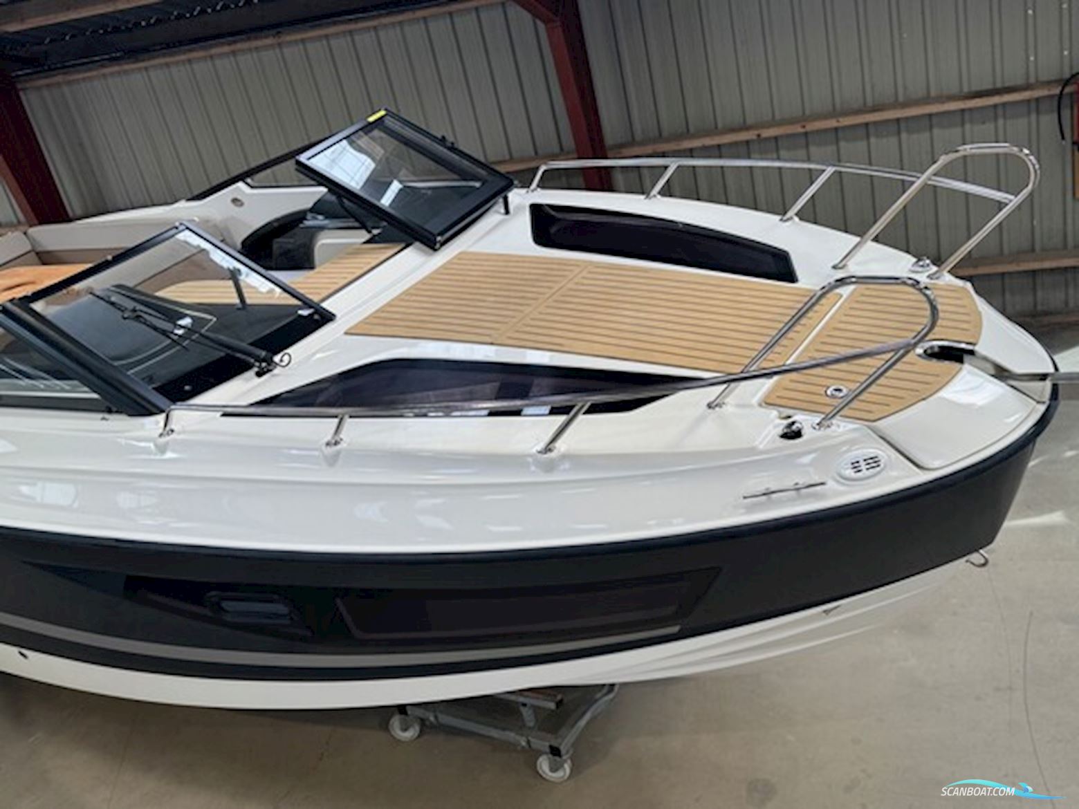 Quicksilver Activ 755 Cruiser med F225 Mercury-EFI 4 takt XL V6 - inkl udstyr