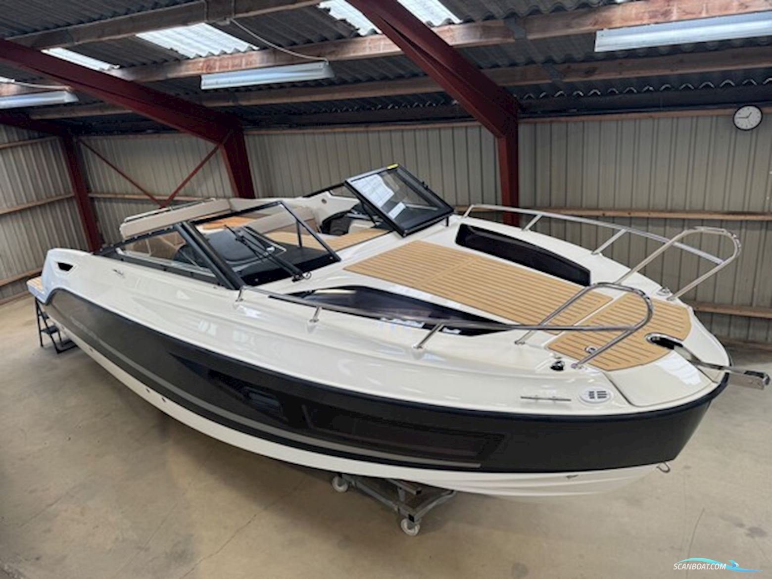 Quicksilver Activ 755 Cruiser med F225 Mercury-EFI 4 takt XL V6 - inkl udstyr
