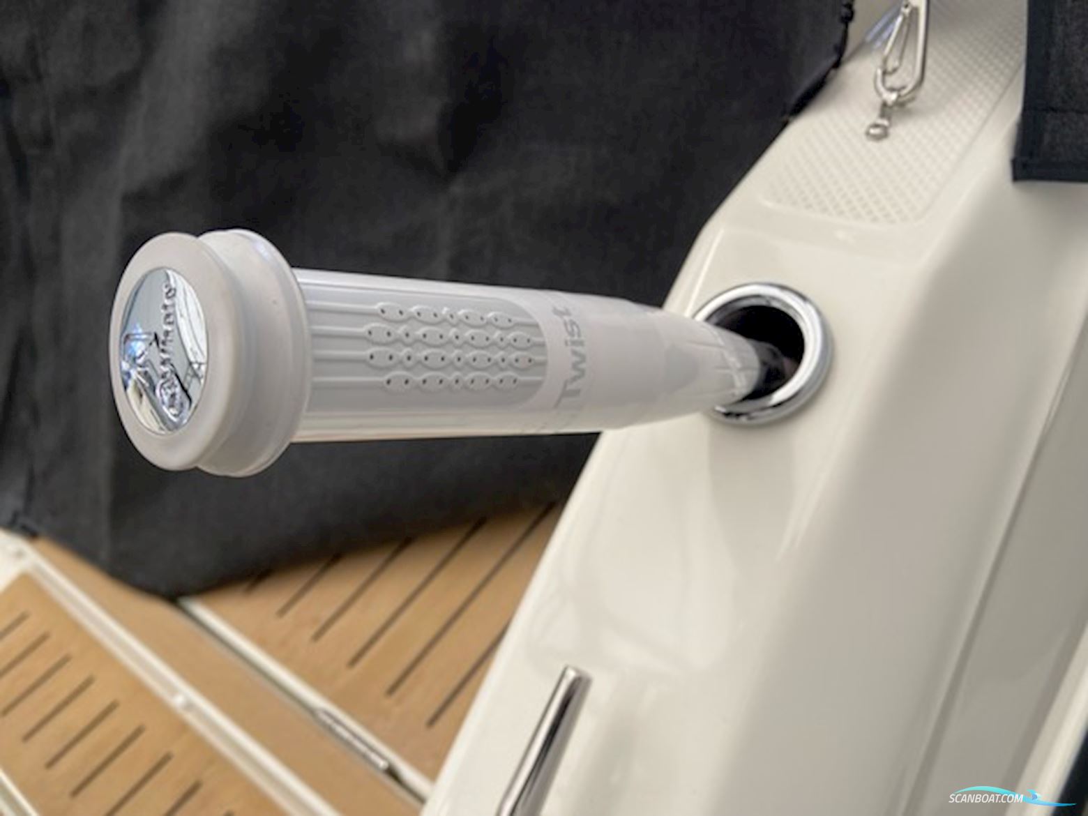 Quicksilver Activ 755 Cruiser, Mercury Verado 300 HK V8...Solgt