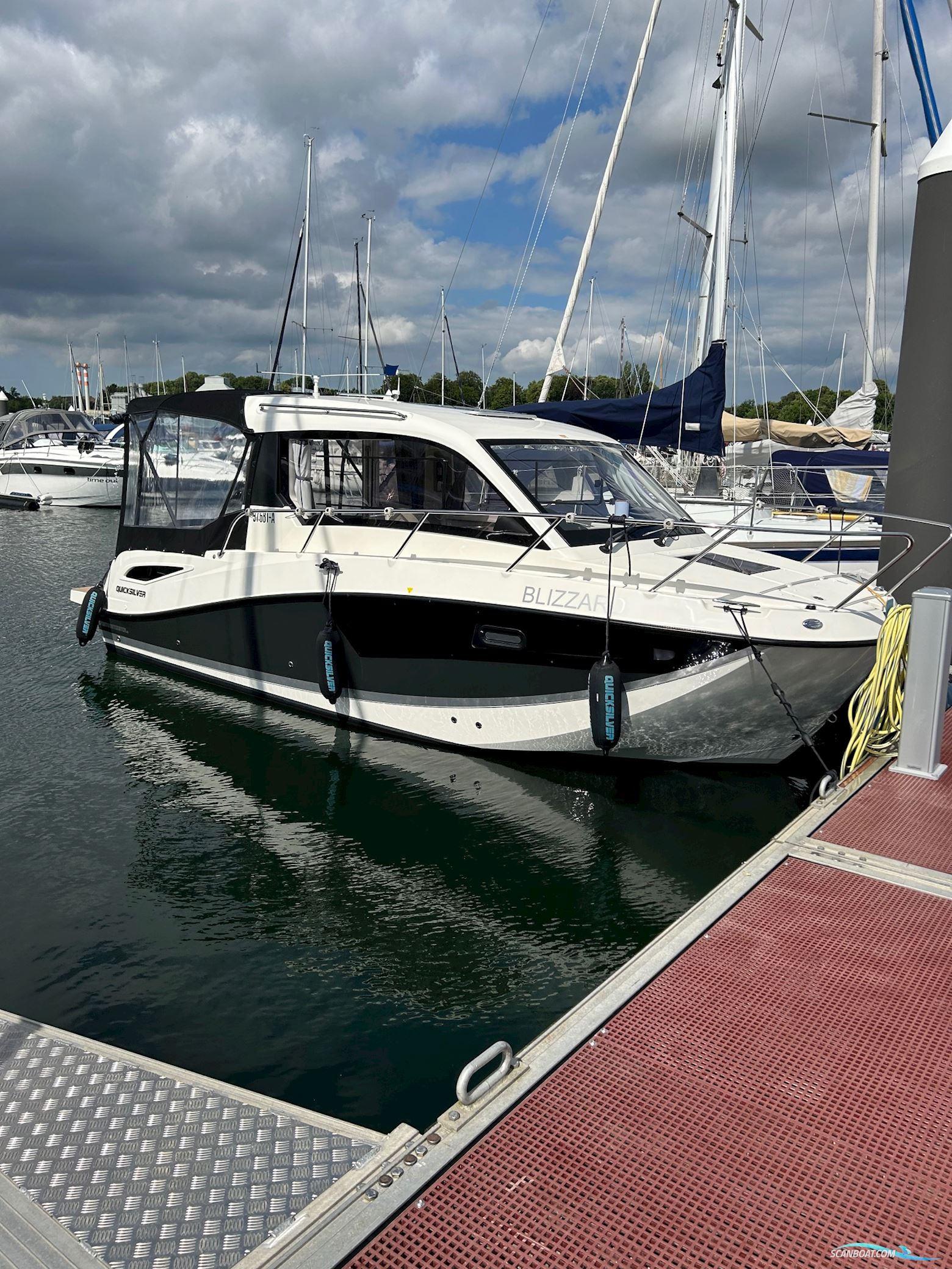 Quicksilver Activ 755 Weekend Motorbåd 2021, med Mercury F300 motor, Tyskland