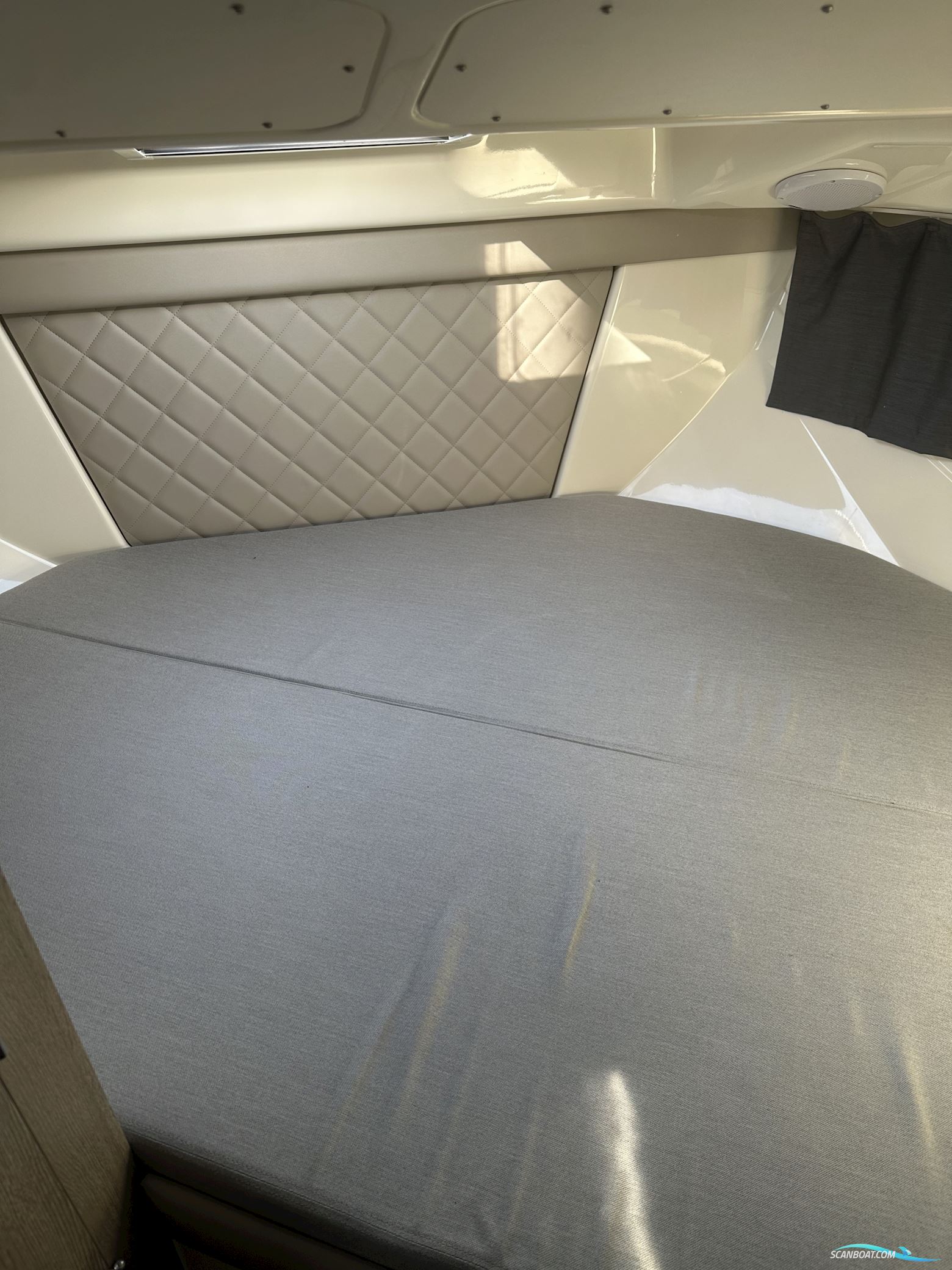 Quicksilver Activ 755 Weekend