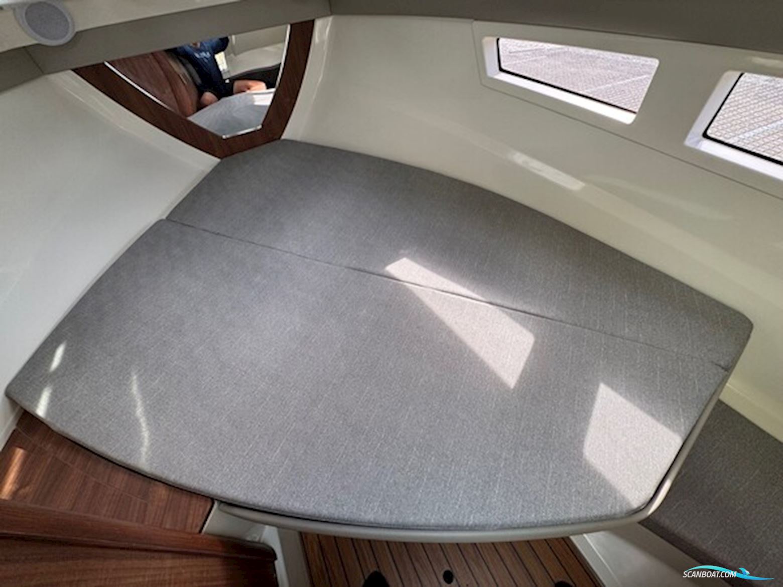 Quicksilver Activ 805 Cruiser Med F300 Mercury Verado AM DS 4,6L V8 - Anvisningssalg