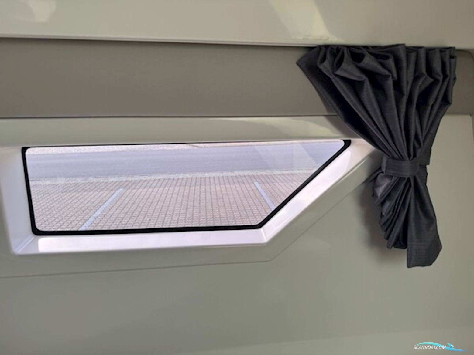 Quicksilver Activ 805 Cruiser Med F300 Mercury Verado AM DS 4,6L V8 - Anvisningssalg