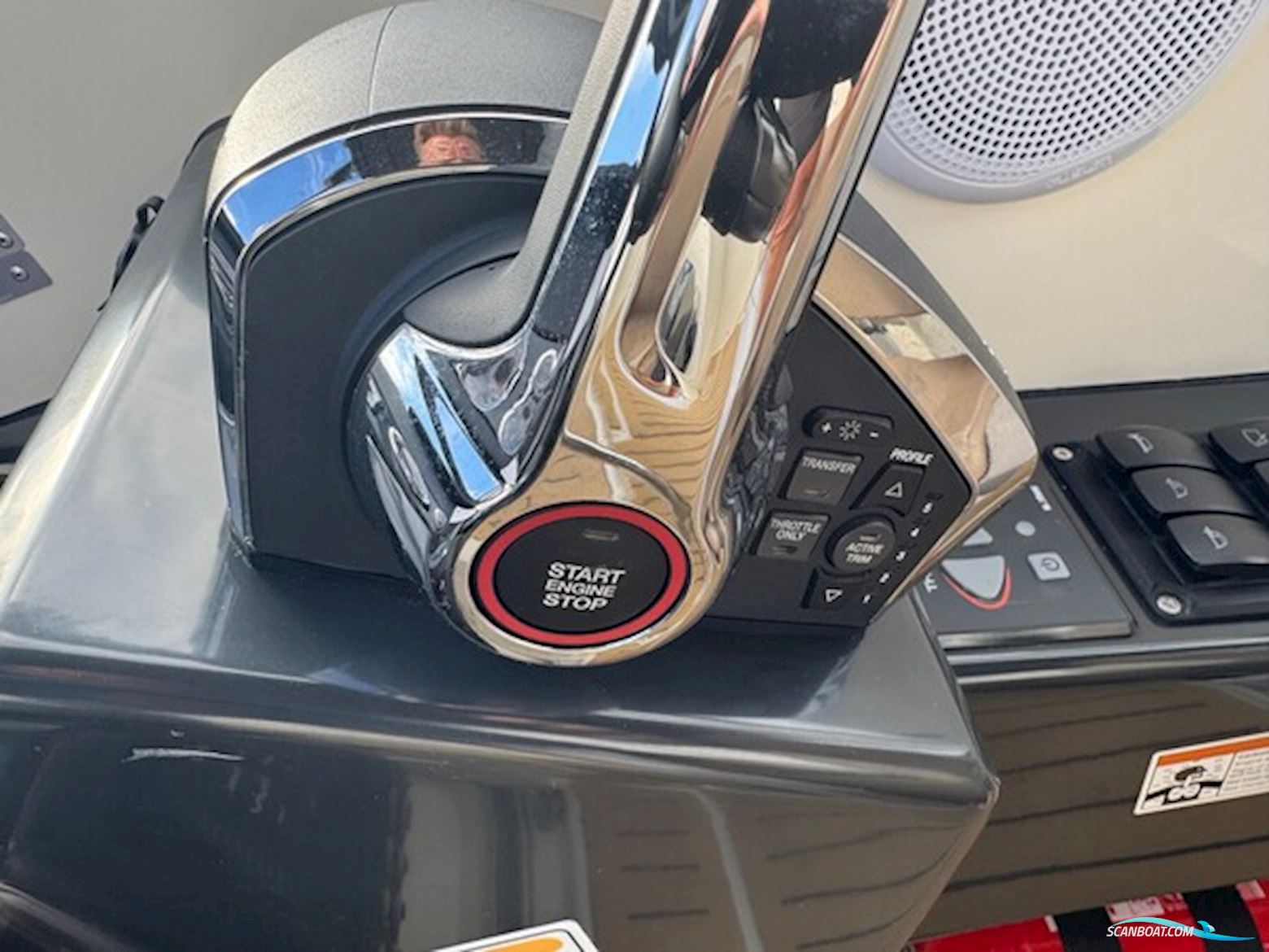 Quicksilver Activ 805 Cruiser Med F300 Mercury Verado AM DS 4,6L V8 - Solgt