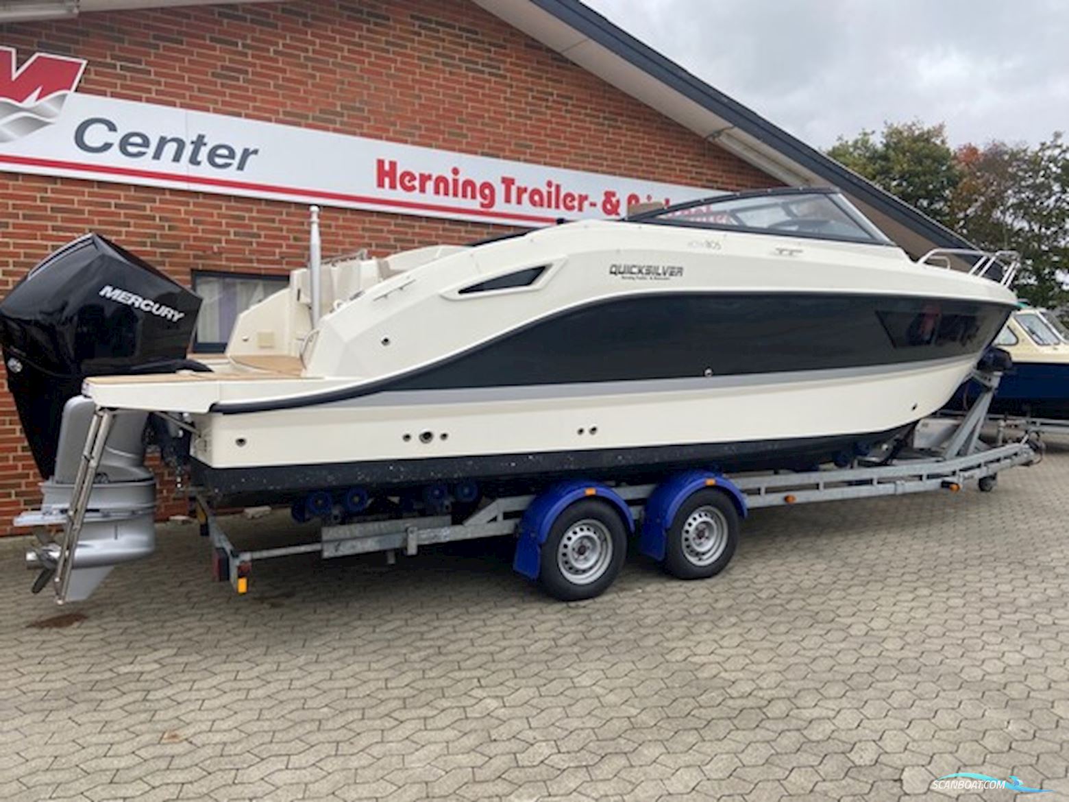 Quicksilver Activ 805 Cruiser m/Mercury F300 hk V8 Verado