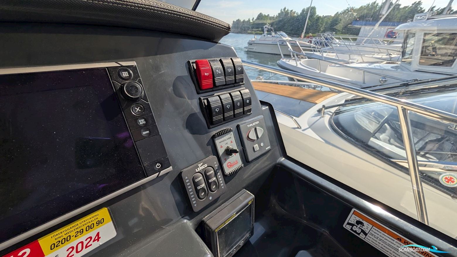 Quicksilver ACTIV 855 CRUISER