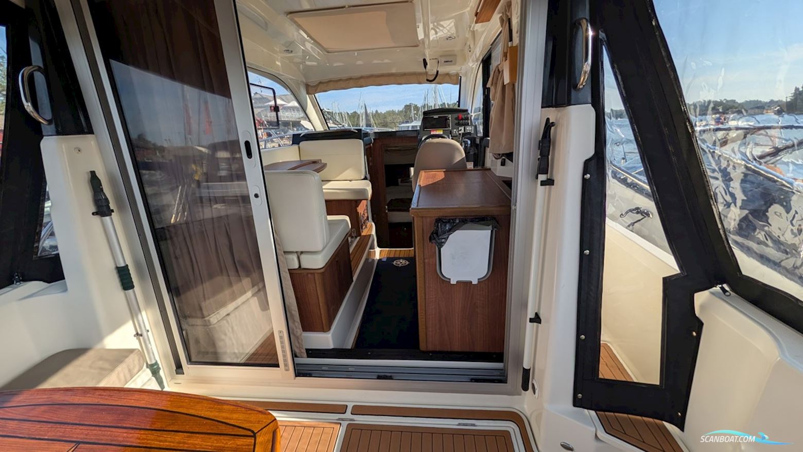 Quicksilver ACTIV 855 CRUISER