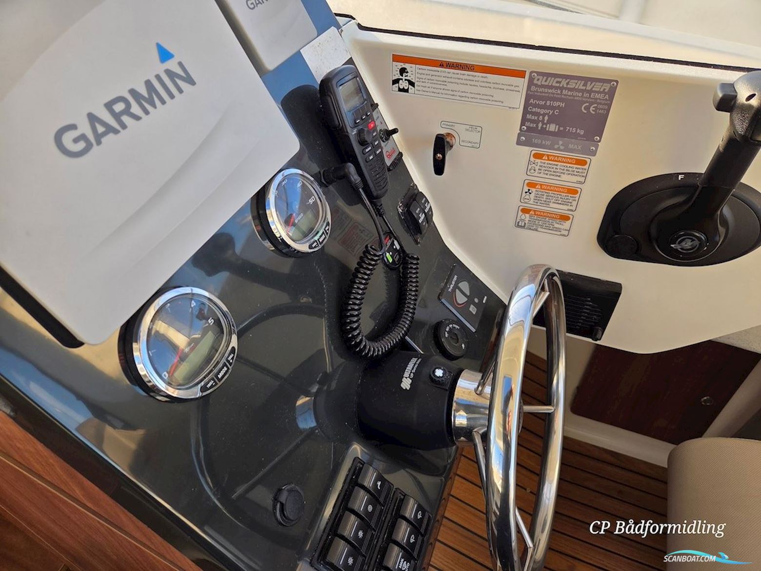 Quicksilver Arvor 810 Pilothouse