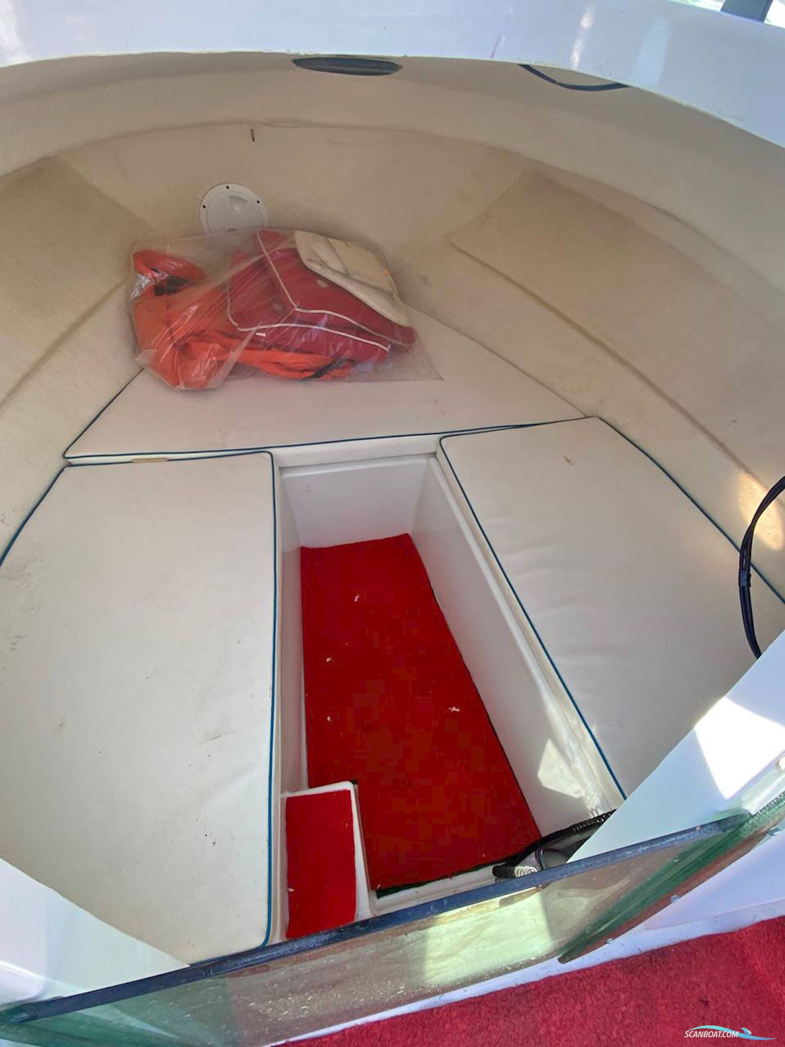 Quicksilver Cabin 435