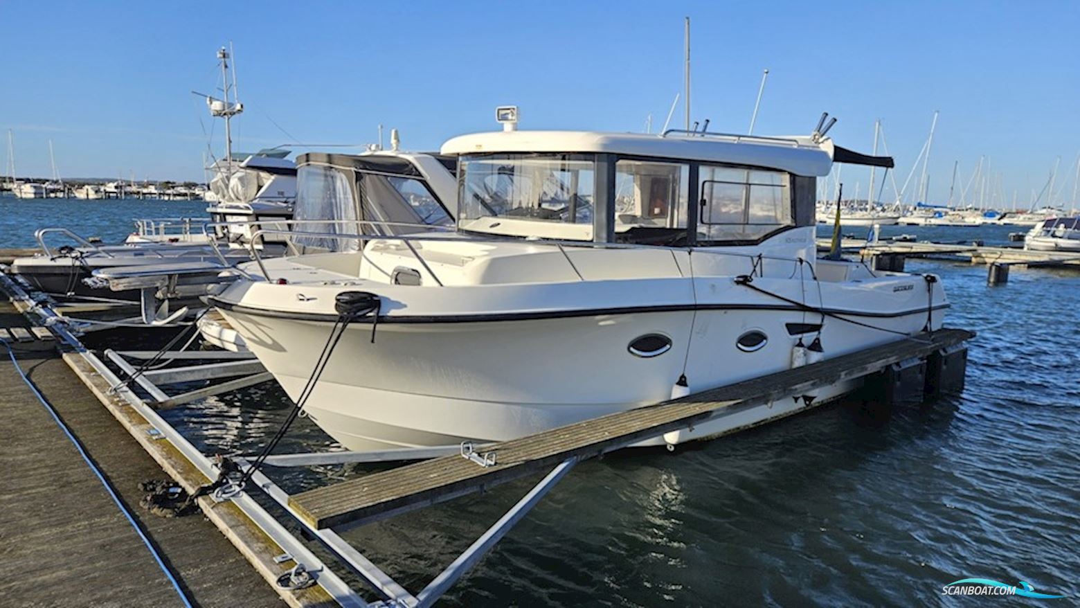 Quicksilver Captur 905 Pilothouse Motorbåd 2016, med Mercury Verado motor, Sverige