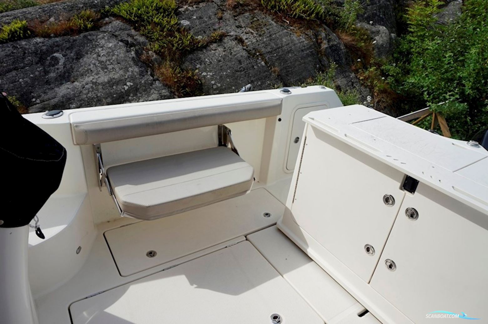 Quicksilver Captur 905 Pilothouse