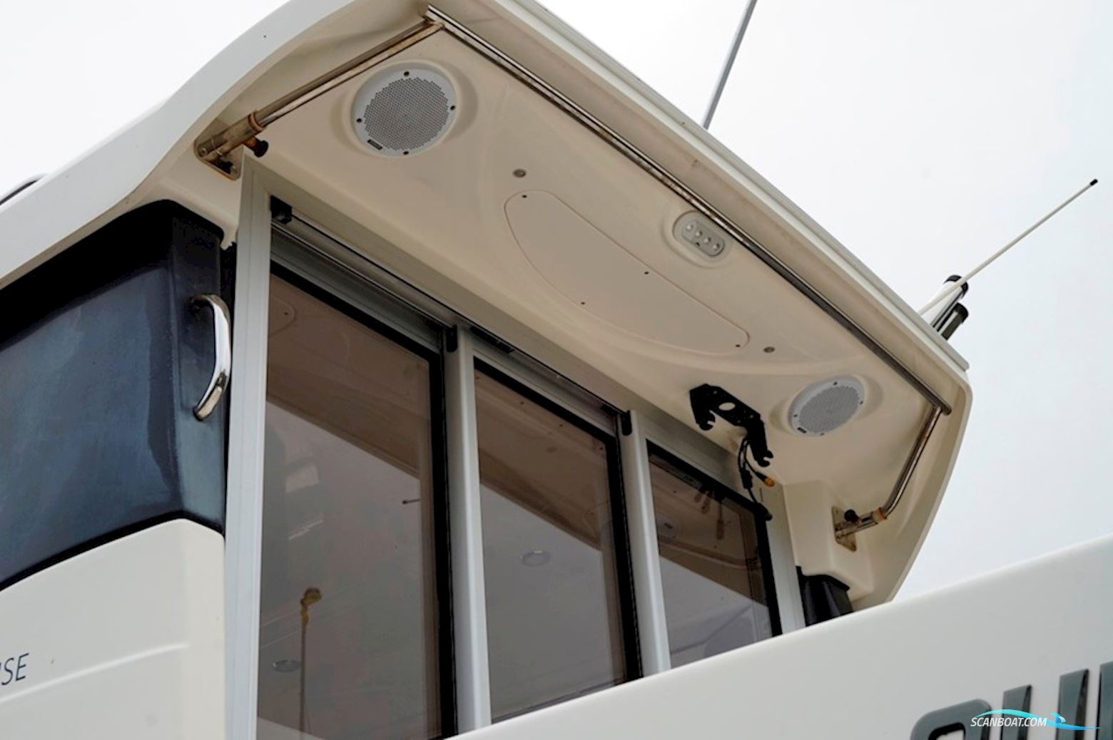 Quicksilver Captur 905 Pilothouse