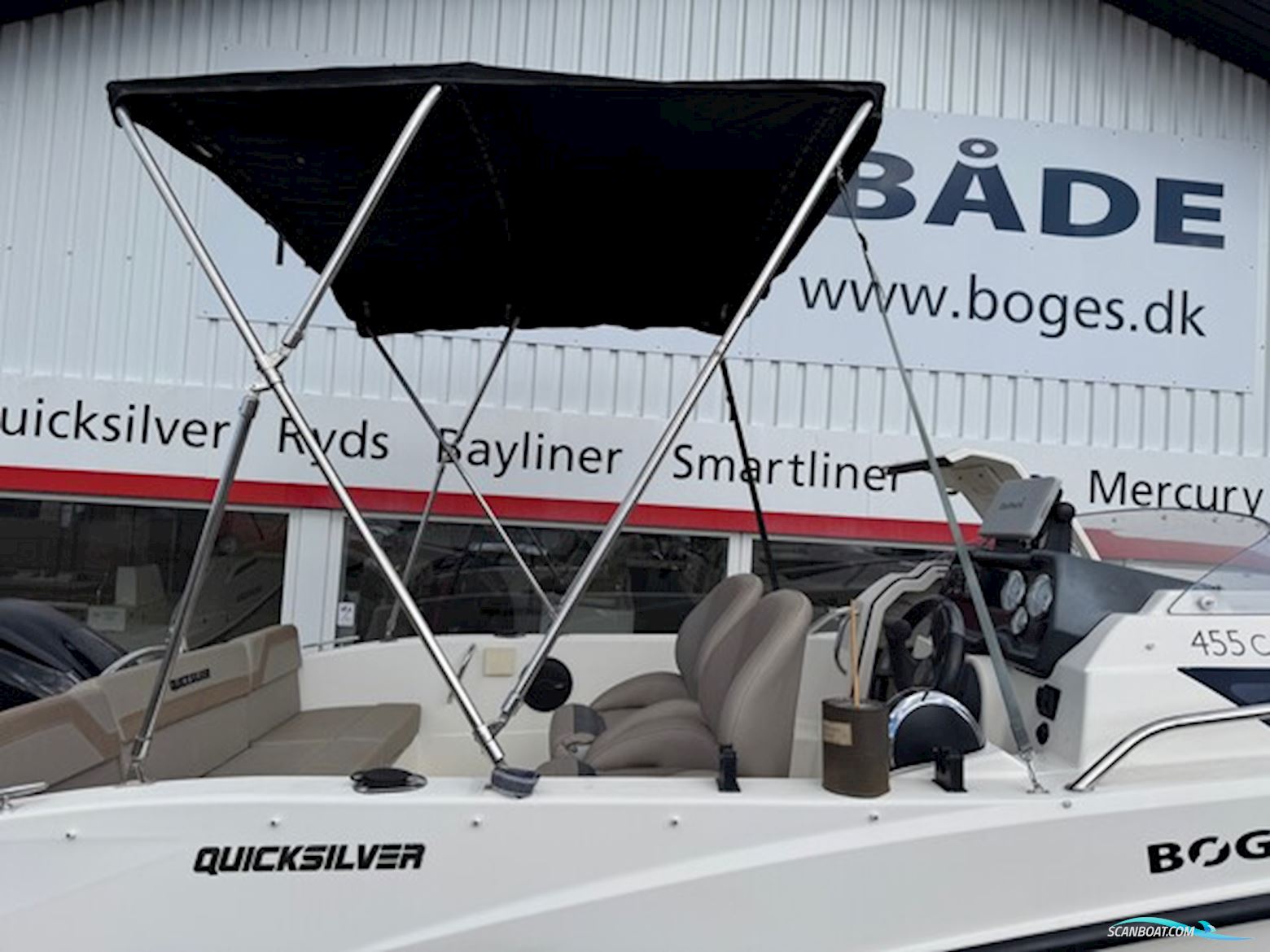 Quicsilver Activ 455 Cabin med F60 Mercury-EFI og 1000 kg Brenderup bådtrailer