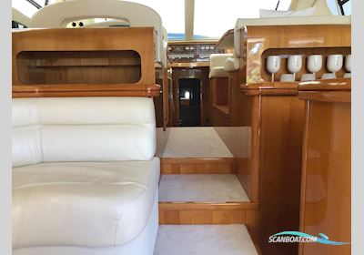 Raffaelli 52 Fly - Refit 2024 Motorbåd 2001, med Caterpillar 3196 motor, Kroatien