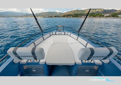 Ranieri Cantiere Ranieri Azzurra Motorbåd 2026, Tyskland
