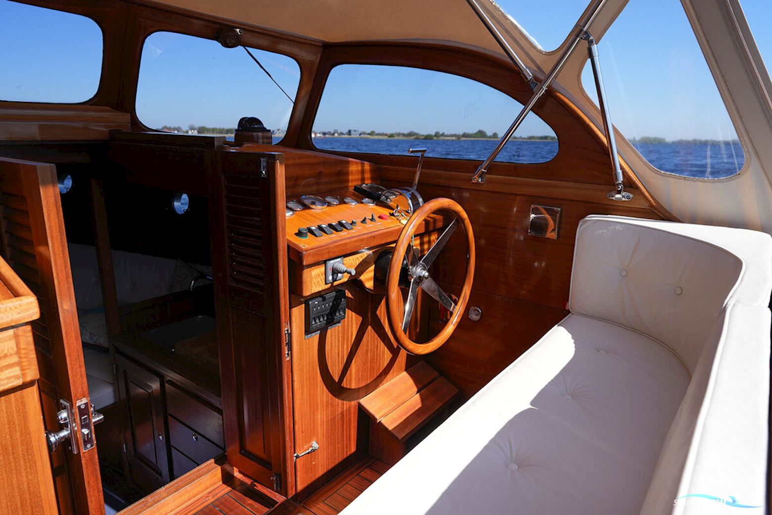 Rapsody 29 OC-F Oyster White Limited Edition