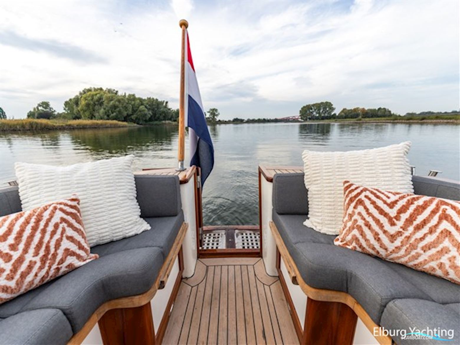 Rapsody 40 Offshore