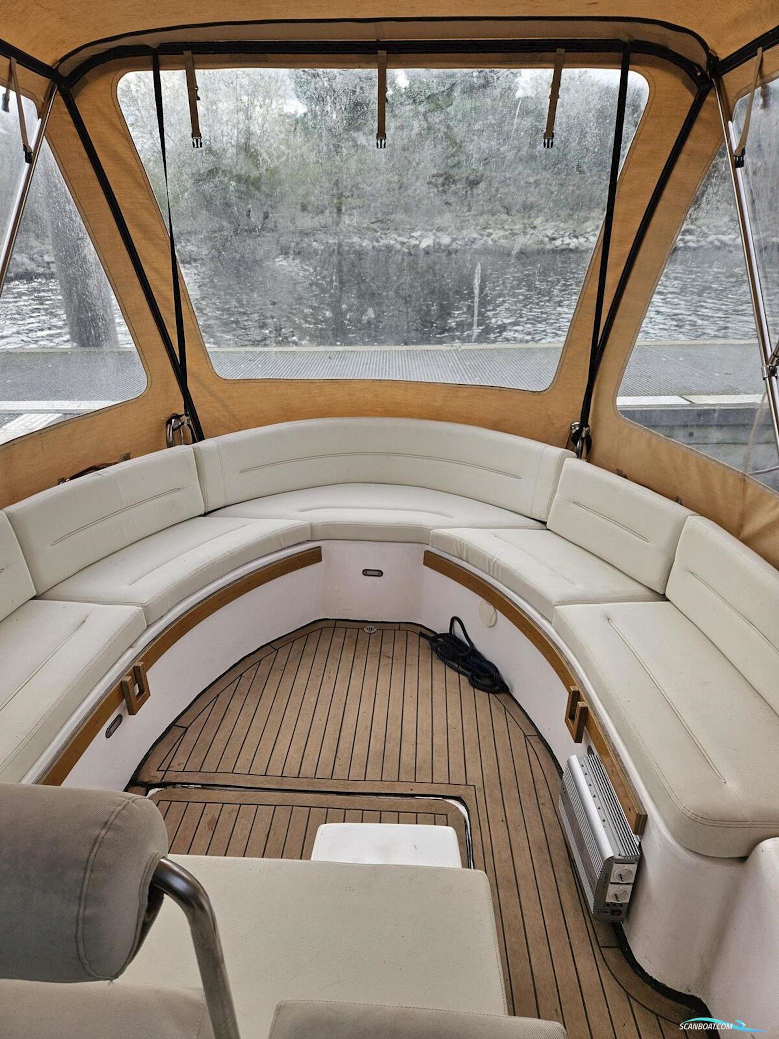 Rasker Sloop 700