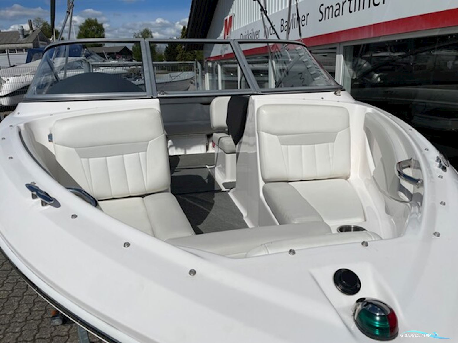 Regal 1900 ES med 200 hk Volvo Penta V6 og Brenderup bådtrailer - SOLGT