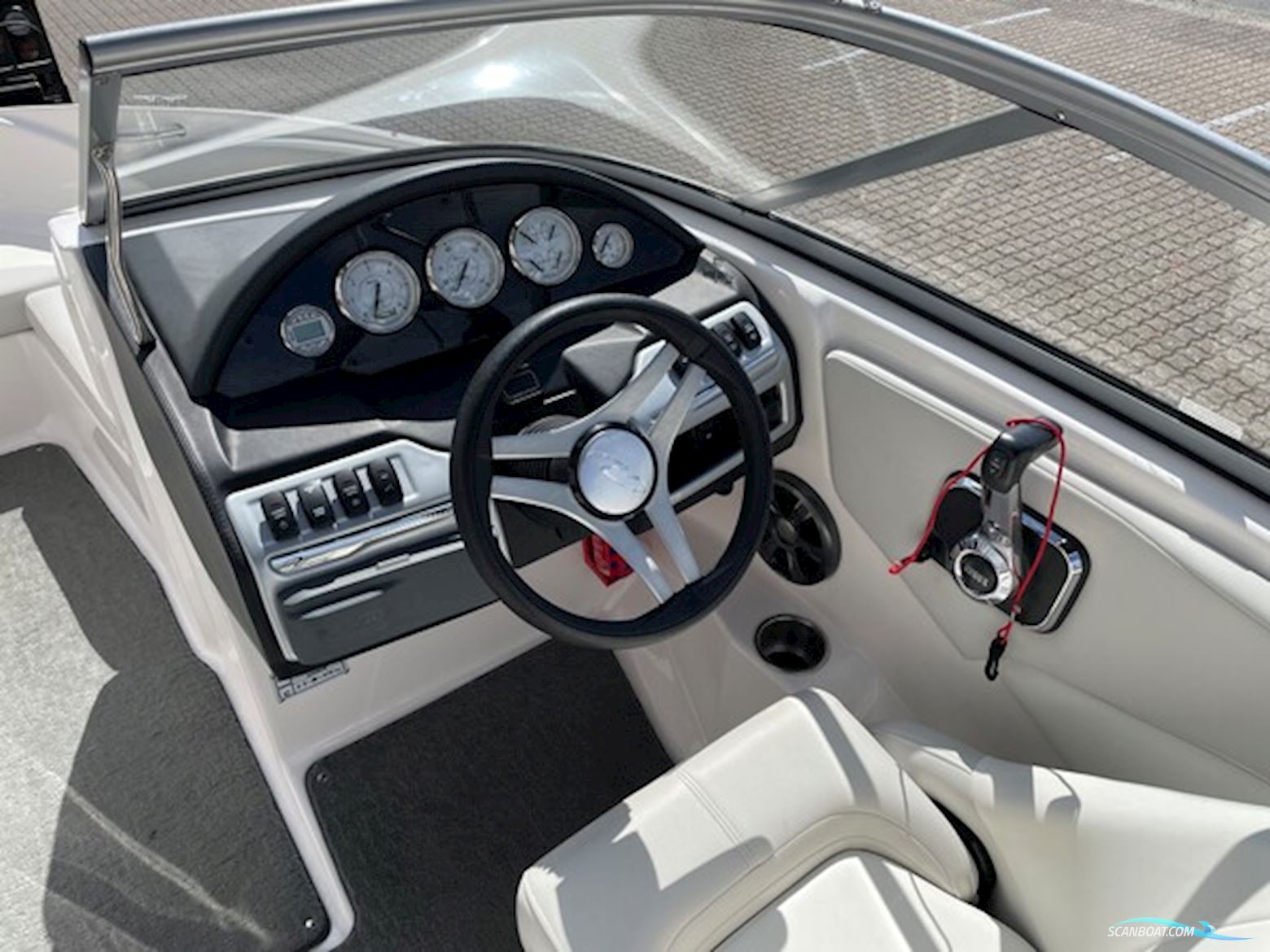 Regal 1900 ES med 200 hk Volvo Penta V6 og Brenderup bådtrailer - SOLGT