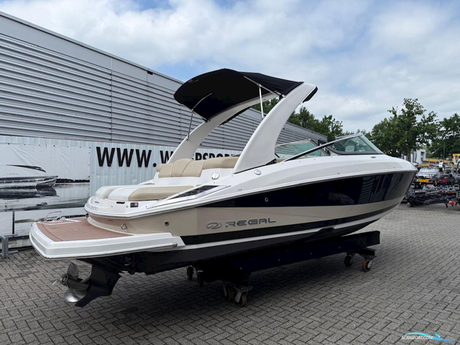 Regal 2500 Bowrider