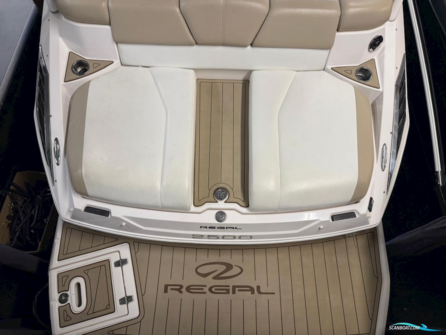 Regal 2500 Bowrider