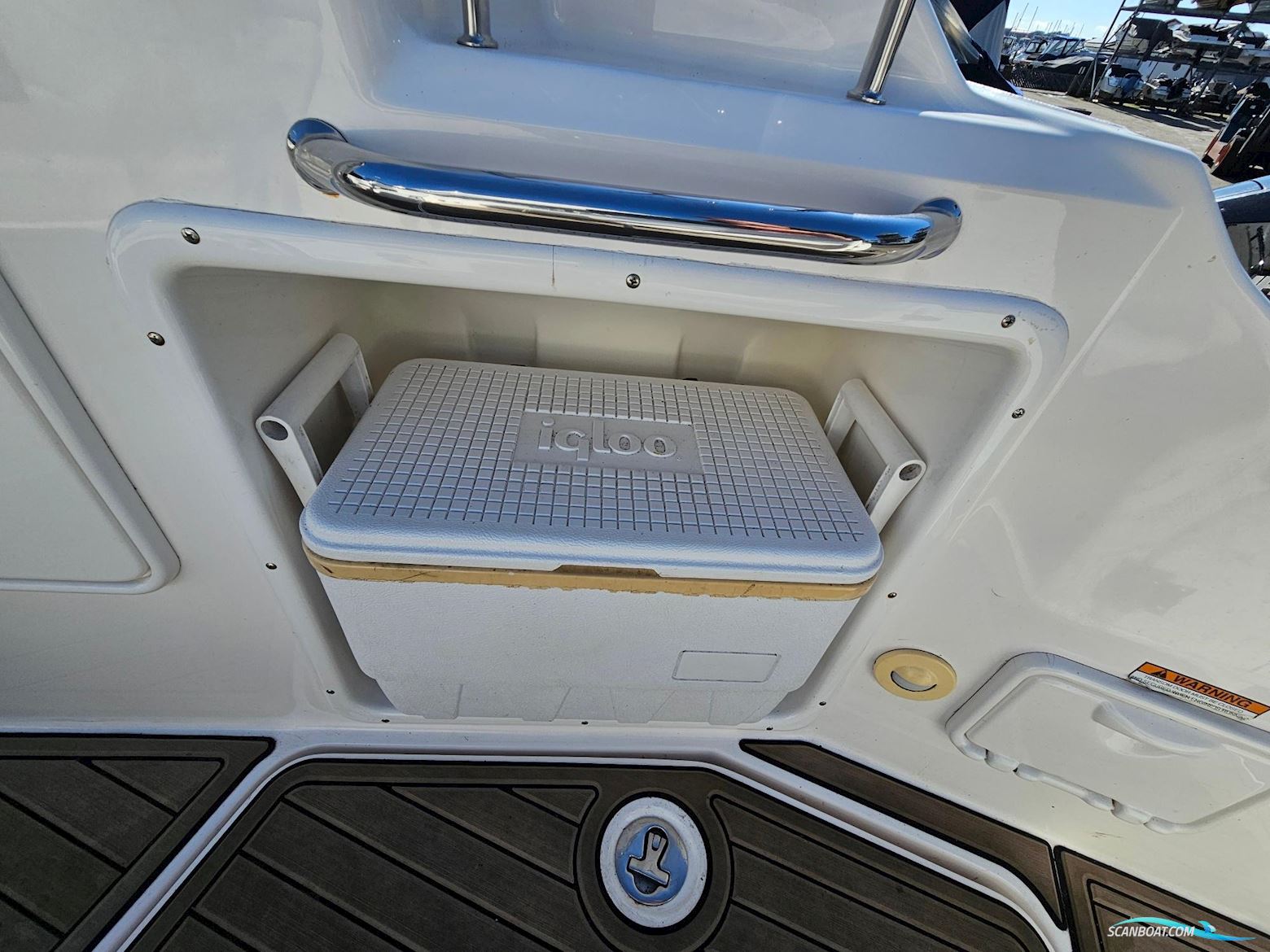 Regal 2565 Window Express