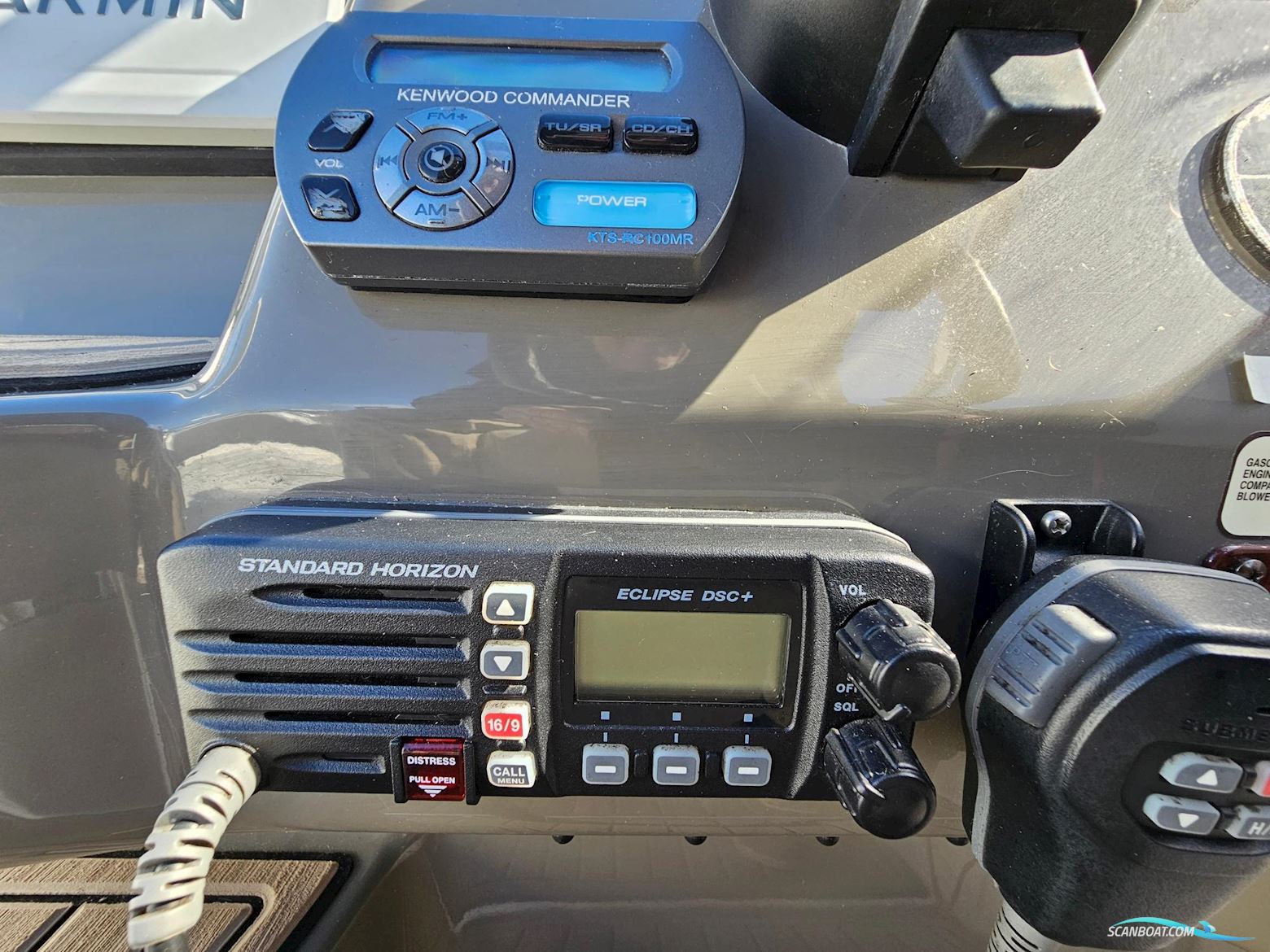 Regal 2565 Window Express