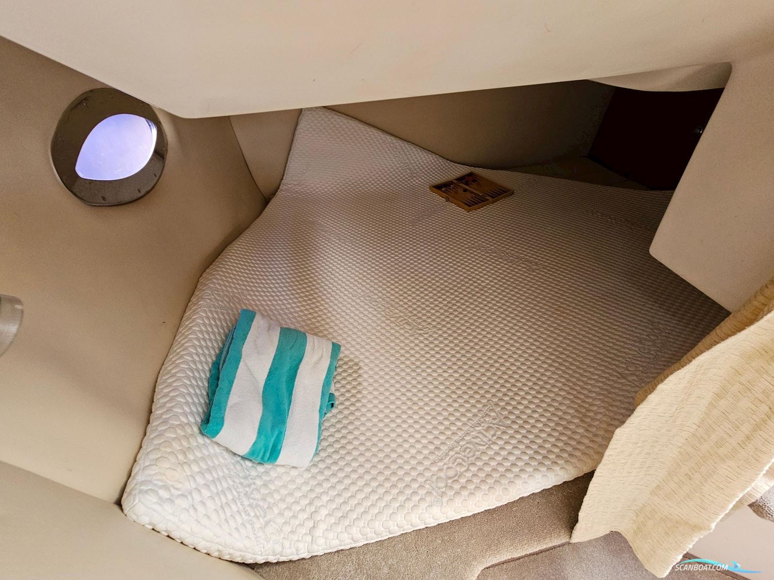 Regal 2565 Window Express