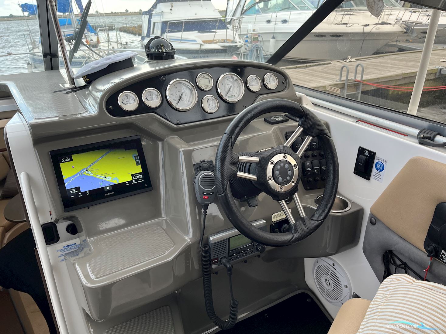 Regal 2565 Window Express