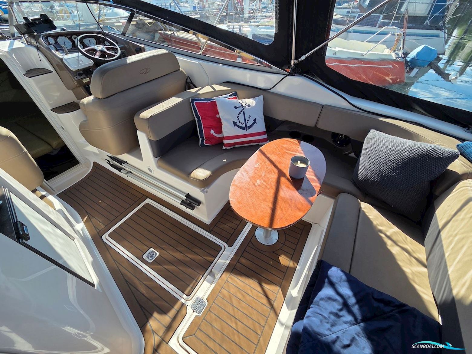 Regal 2650 Cuddy