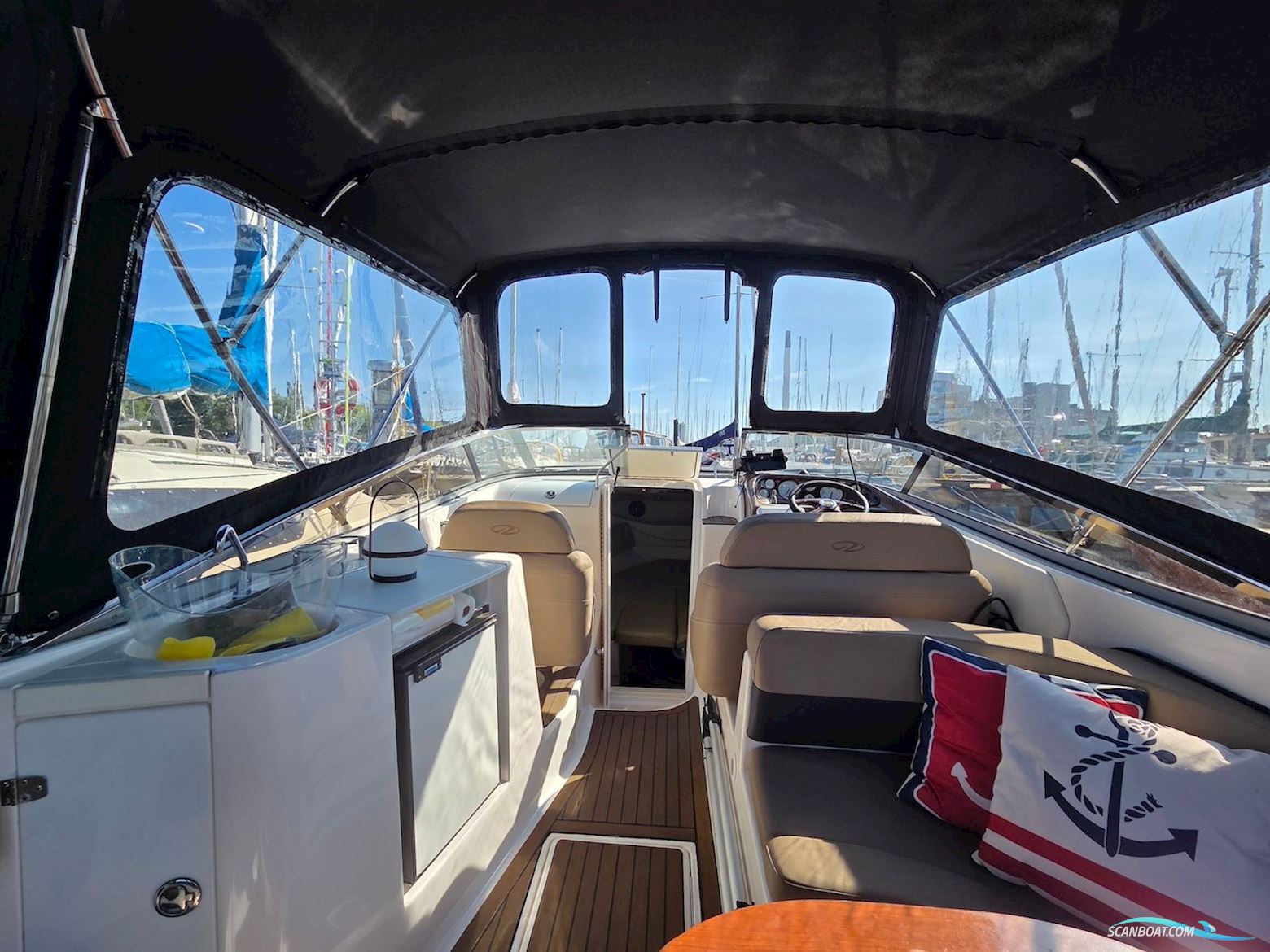 Regal 2650 Cuddy