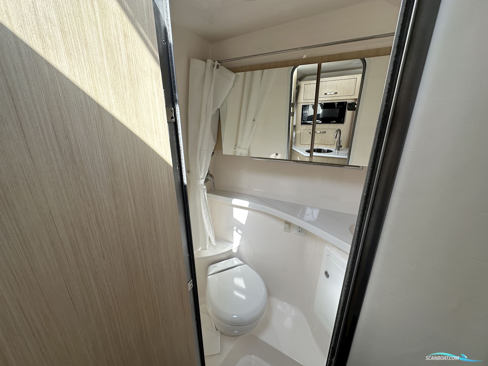 Regal 28 Express