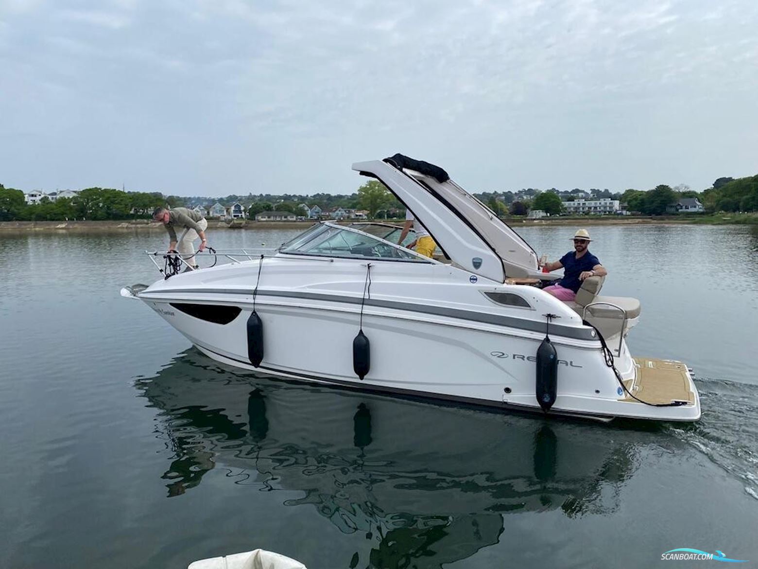 Regal 28 Express