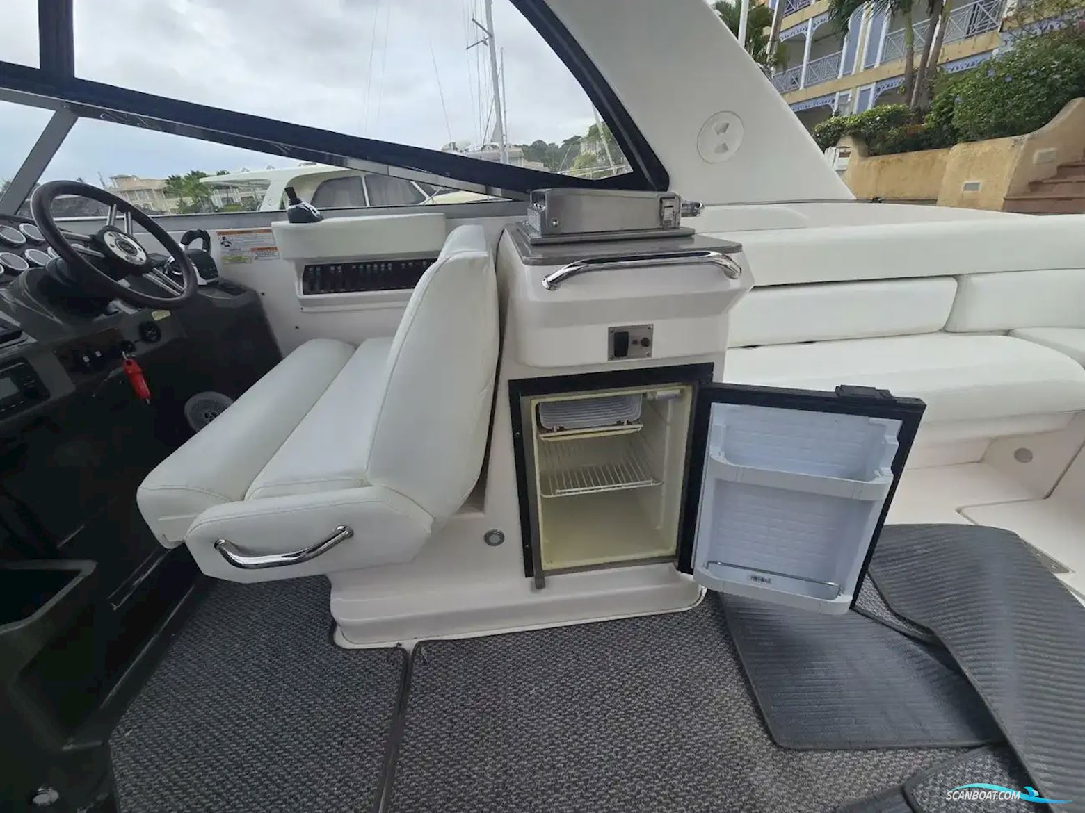 Regal 3360 Window Express